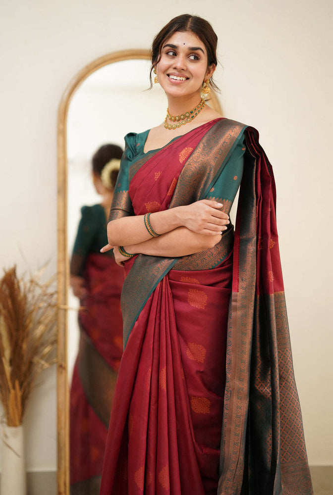 Midnight Elegance Kanjivaram Saree