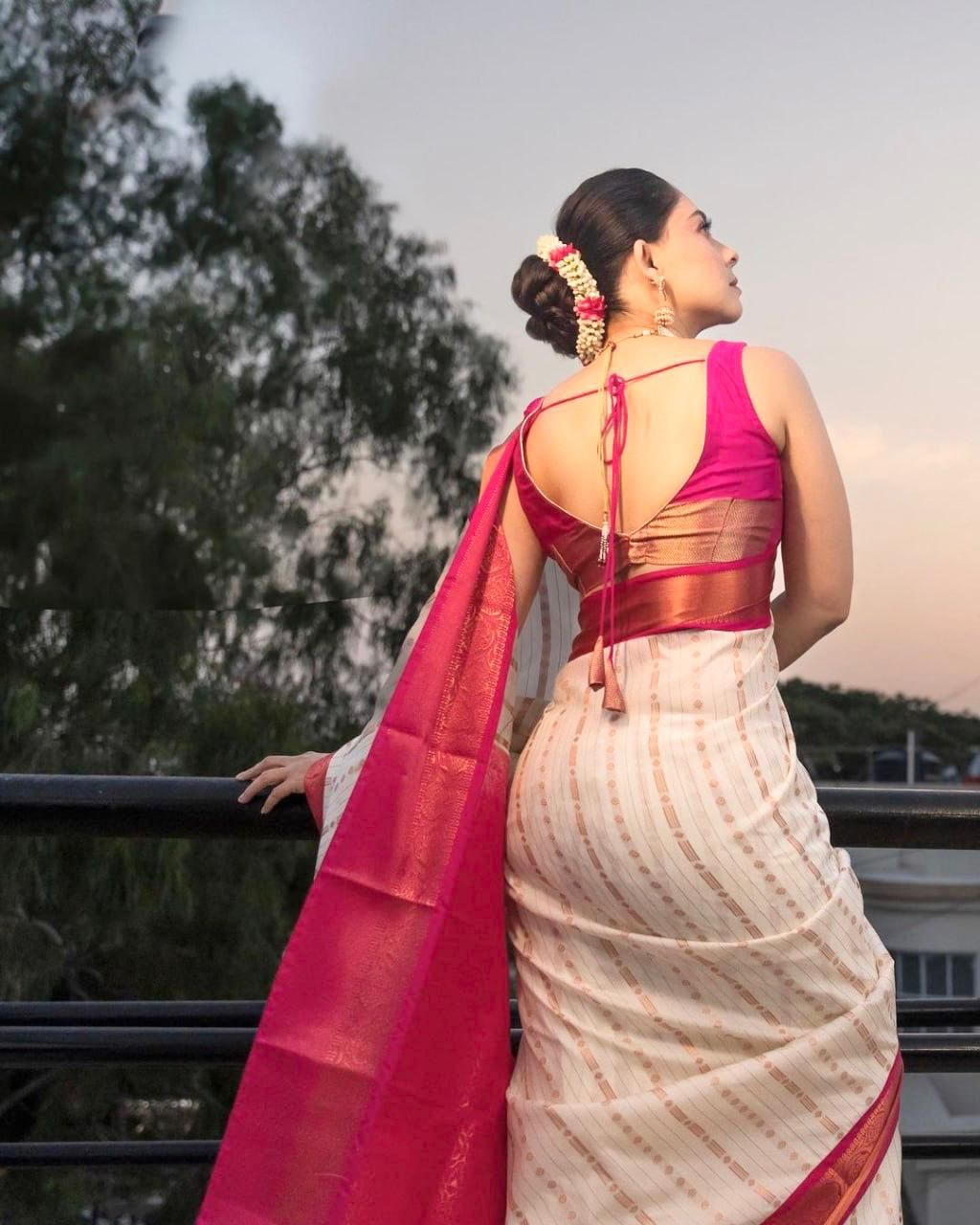 Ivory Rose Paithani Saree