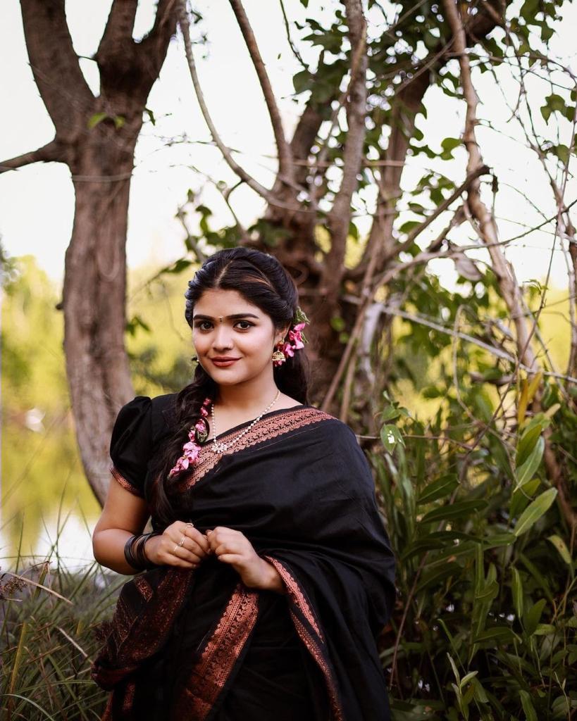 Ebony Elegance Silk Saree